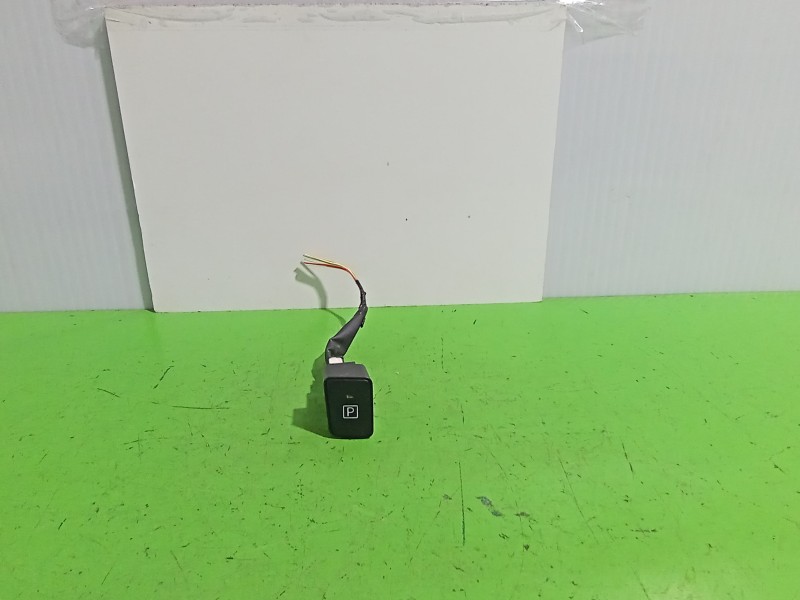 Recambio de interruptor para toyota auris touring sports (e18) hybrid feel! edition referencia OEM IAM 8471802060  