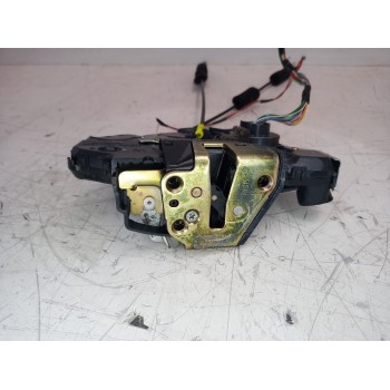 Recambio de cerradura puerta delantera derecha para lexus rx 300(mcu35) luxury referencia OEM IAM 6903048070  