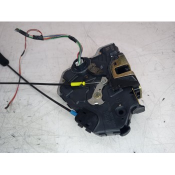Recambio de cerradura puerta delantera derecha para lexus rx 300(mcu35) luxury referencia OEM IAM 6903048070  