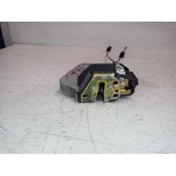 Recambio de cerradura puerta trasera derecha para lexus rx 300(mcu35) luxury referencia OEM IAM 6905060070  