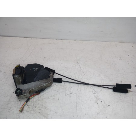 Recambio de cerradura puerta delantera izquierda para lexus rx 300(mcu35) luxury referencia OEM IAM 6904048070  