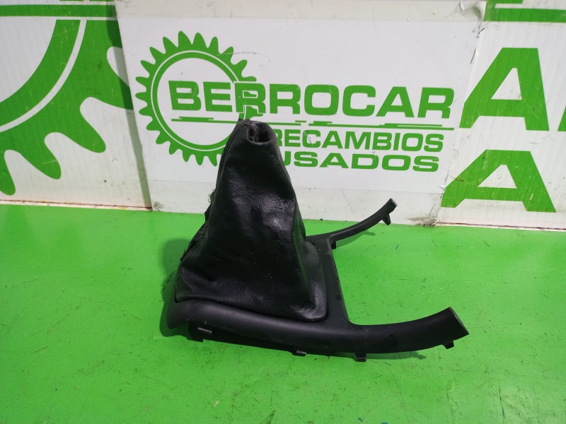 Recambio de guarnecidos palanca cambio para citroën xsara berlina 1.6 16v satisfaction referencia OEM IAM 9642157677  