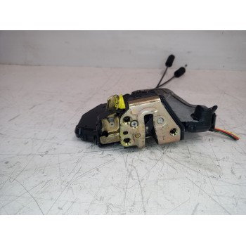 Recambio de cerradura puerta delantera izquierda para lexus rx 300(mcu35) luxury referencia OEM IAM 6904048070  