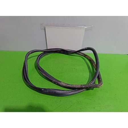 Recambio de goma contorno para toyota auris touring sports (e18) hybrid feel! edition referencia OEM IAM 6786102250  