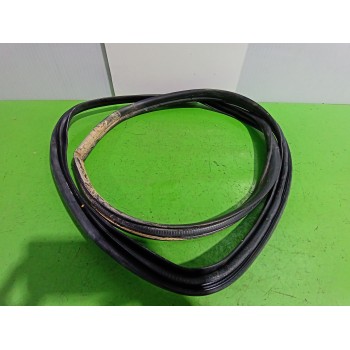 Recambio de goma contorno para toyota auris touring sports (e18) hybrid feel! edition referencia OEM IAM 6787102210  