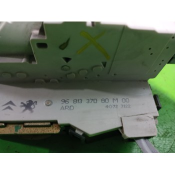 Recambio de cerradura puerta trasera derecha para citroën c4 berlina collection referencia OEM IAM 9138T6 / 9681337080M00  