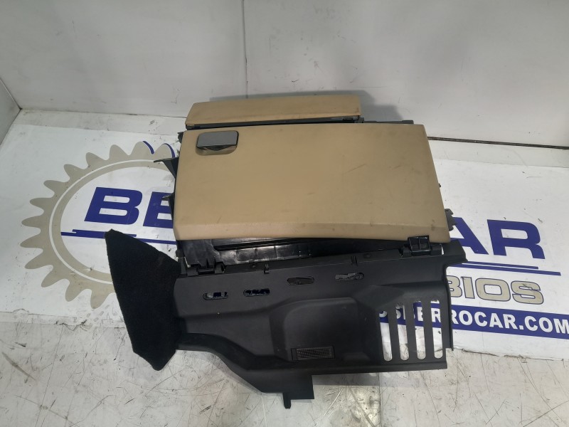 Recambio de guantera para land rover range rover sport 3.6 td v8 referencia OEM IAM FFB000282  