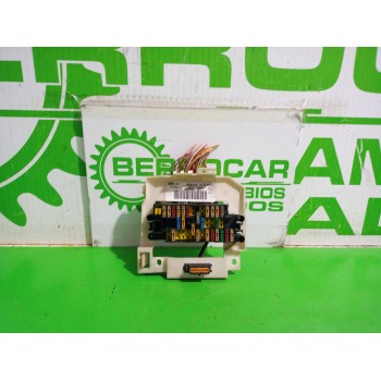 Recambio de caja reles / fusibles para citroën xsara berlina 1.6 16v satisfaction referencia OEM IAM 9645970480  