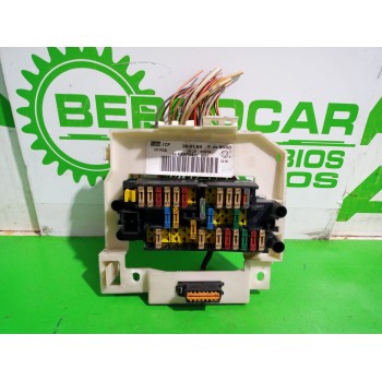 Recambio de caja reles / fusibles para citroën xsara berlina 1.6 16v satisfaction referencia OEM IAM 9645970480  