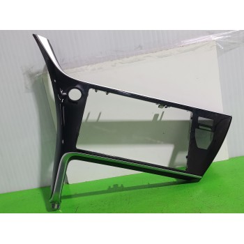 Recambio de moldura para toyota auris touring sports (e18) hybrid feel! edition referencia OEM IAM 5540502870  