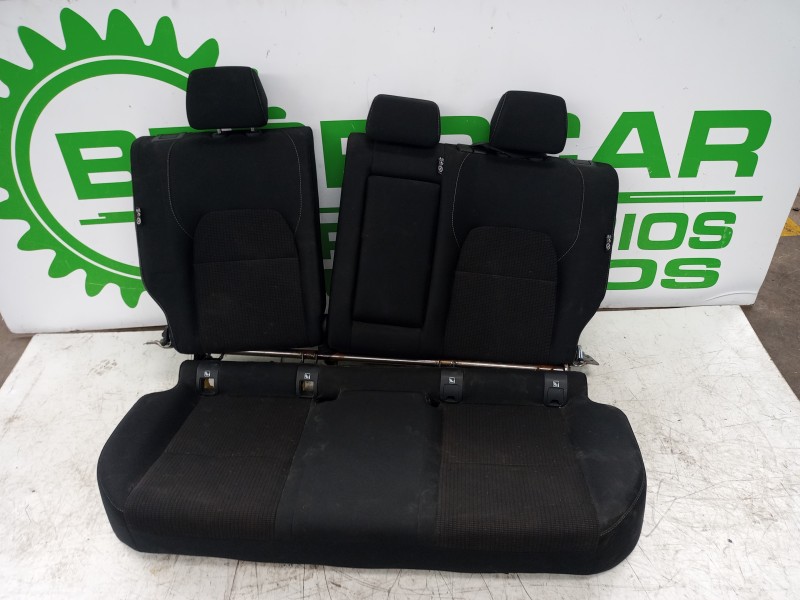 Recambio de asientos traseros para nissan qashqai ii (j11, j11_) 1.3 dig-t referencia OEM IAM 883204EB2A  