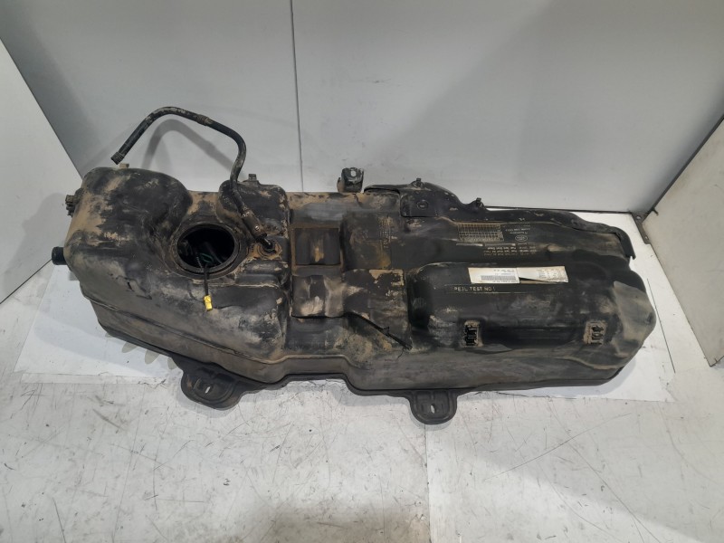 Recambio de deposito combustible para land rover range rover sport 3.6 td v8 referencia OEM IAM WFZ500034  