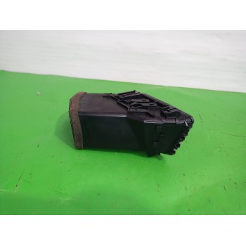 Recambio de rejilla aireadora para lexus rx 300(mcu35) luxury referencia OEM IAM 5566048040  