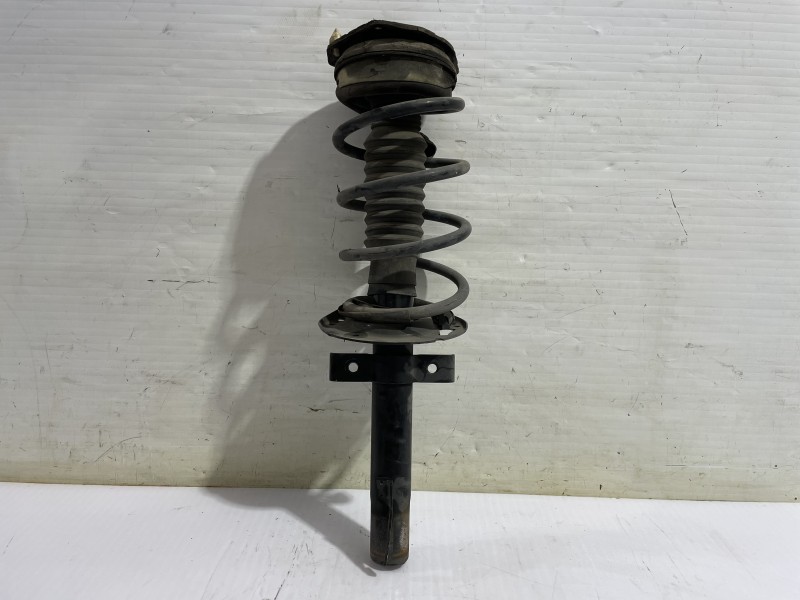 Recambio de amortiguador delantero izquierdo para renault scenic ii grand confort dynamique referencia OEM IAM 8200851839  