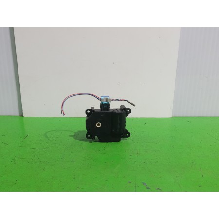 Recambio de motor apertura trampilla para toyota auris touring sports (e18) hybrid feel! edition referencia OEM IAM 1138002800PL