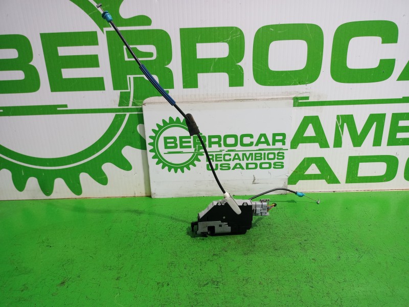 Recambio de cerradura puerta trasera izquierda para citroën c4 berlina collection referencia OEM IAM 9681337180  