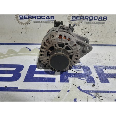 Recambio de alternador para hyundai h350 kasten 2.5 crdi cat referencia OEM IAM 2620428  