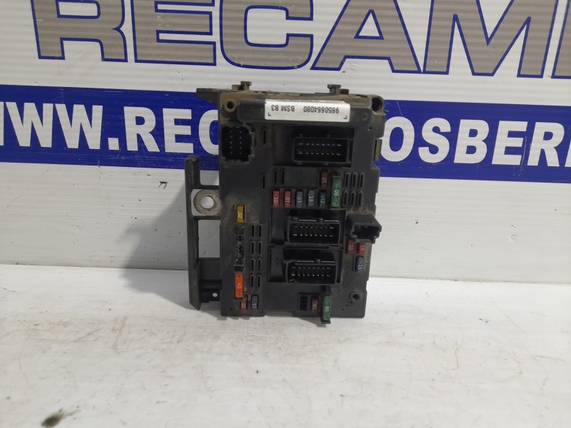 Recambio de caja reles / fusibles para peugeot 307 (s1) 2.0 hdi cat referencia OEM IAM 9650664080  