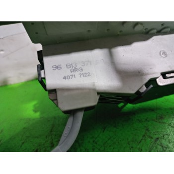 Recambio de cerradura puerta trasera izquierda para citroën c4 berlina collection referencia OEM IAM 9681337180  