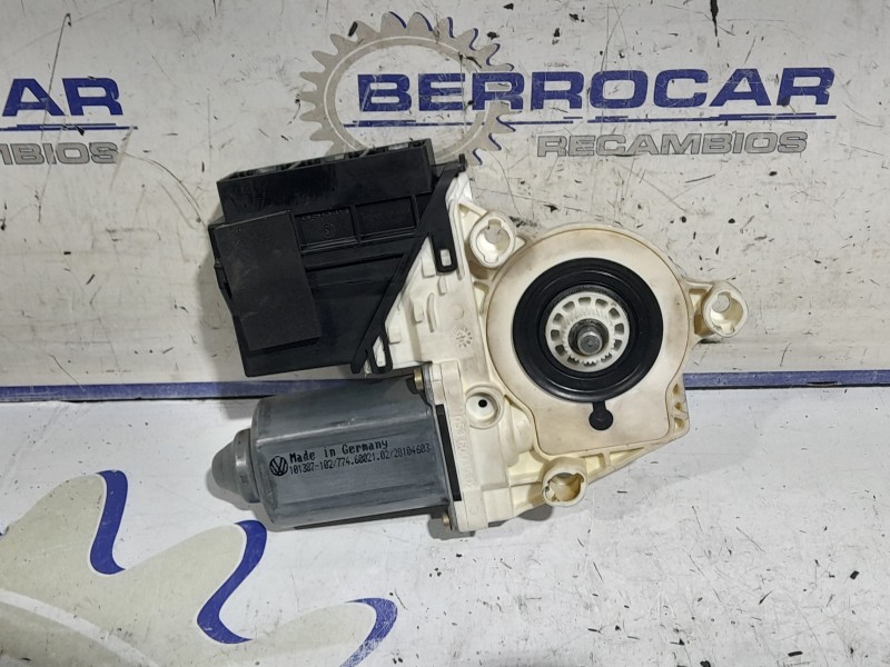 Recambio de motor elevalunas delantero izquierdo para seat leon (1m1) 1.9 tdi referencia OEM IAM 101387  