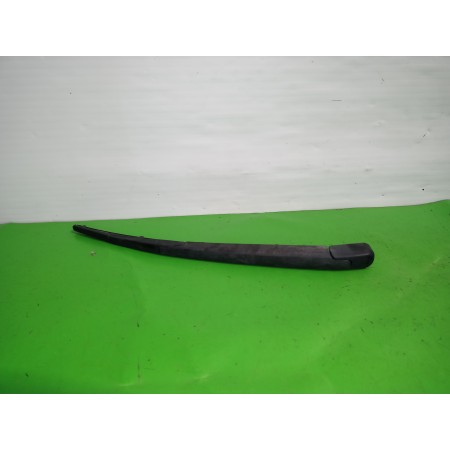 Recambio de brazo limpia trasero para lexus rx 300(mcu35) luxury referencia OEM IAM 8524148040  