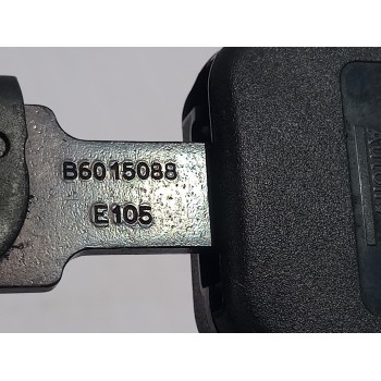 Recambio de enganche cinturon trasero izquierdo para renault scenic ii grand confort dynamique referencia OEM IAM B6015088  