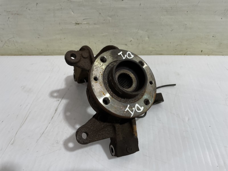 Recambio de mangueta delantera izquierda para renault scenic ii grand confort dynamique referencia OEM IAM 8200297028  