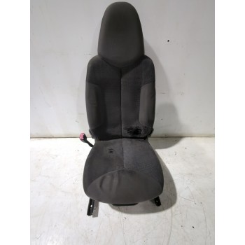 ASIENTO DELANTERO IZQUIERDO 