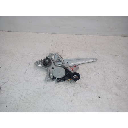 Recambio de elevalunas trasero izquierdo para lexus rx 300(mcu35) luxury referencia OEM IAM 6980333030  