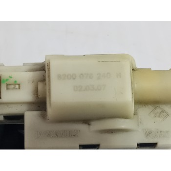 Recambio de cerradura maletero / porton para renault scenic ii grand confort dynamique referencia OEM IAM 8200078240  