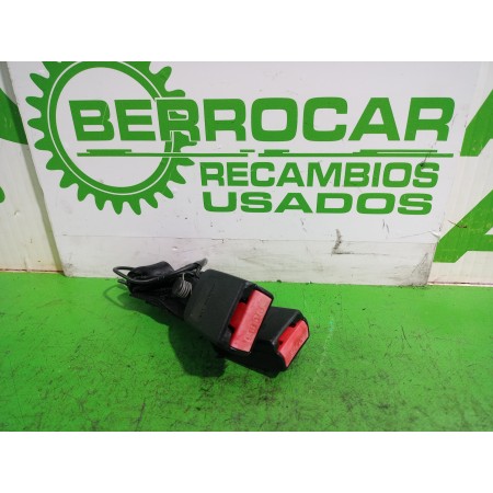Recambio de enganche cinturon trasero central para citroën c4 berlina collection referencia OEM IAM CC628AA  