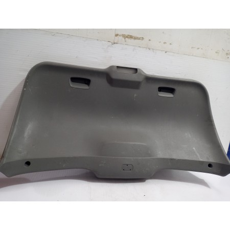 Recambio de guarnecido porton trasero para renault scenic ii grand confort dynamique referencia OEM IAM 8200084296  