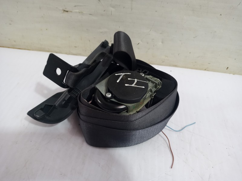 Recambio de cinturon seguridad trasero izquierdo para renault scenic ii grand confort dynamique referencia OEM IAM 8200699590  