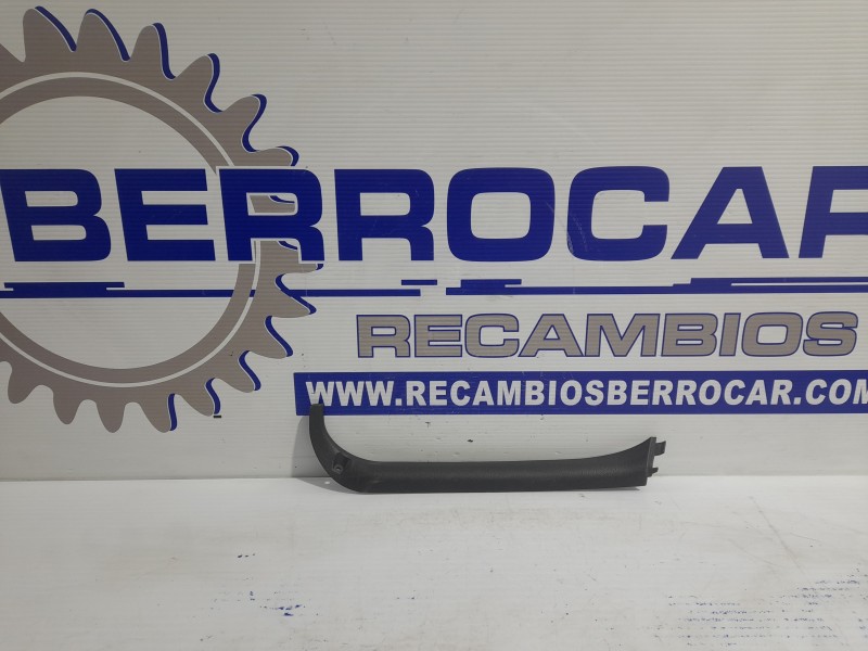 Recambio de molduras traseras para citroën xsara coupe 1.9 diesel referencia OEM IAM 9626837177  
