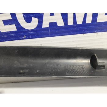 Recambio de molduras traseras para citroën xsara coupe 1.9 diesel referencia OEM IAM 9626837177  