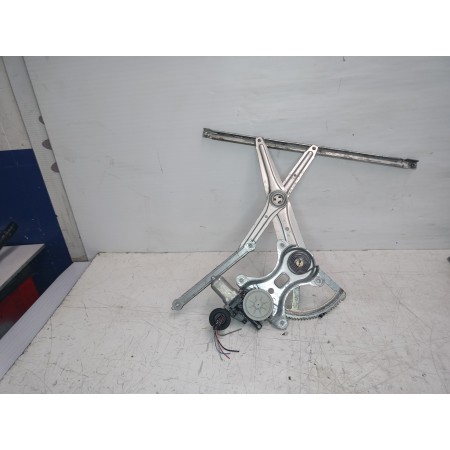 Recambio de elevalunas delantero derecho para lexus rx 300(mcu35) luxury referencia OEM IAM 6980133040  