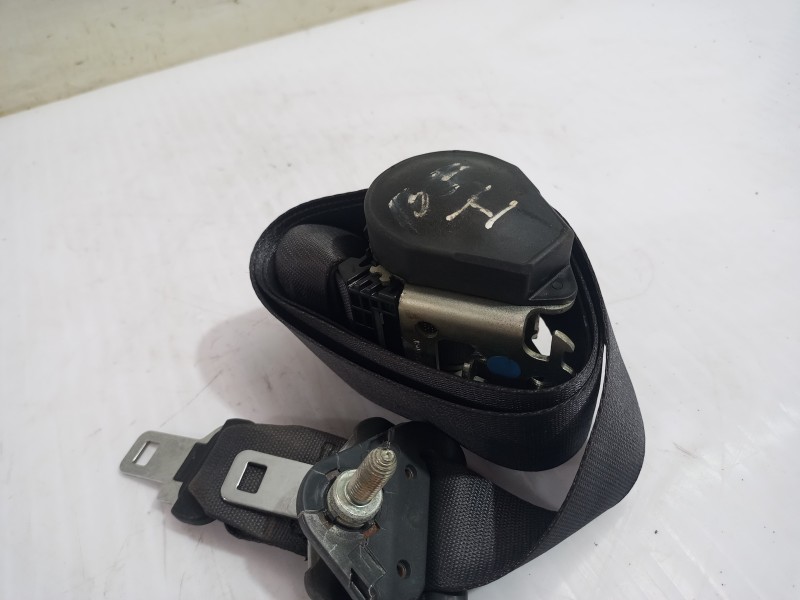 Recambio de cinturon seguridad trasero izquierdo para renault scenic ii grand confort dynamique referencia OEM IAM 8200699590  