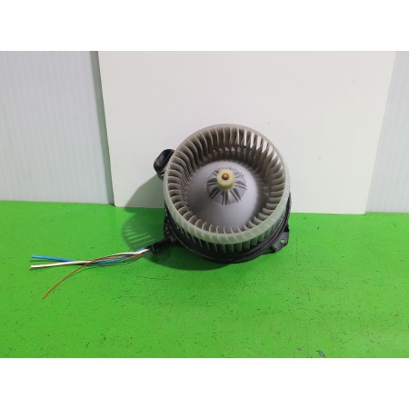 Recambio de motor calefaccion para toyota auris touring sports (e18) hybrid feel! edition referencia OEM IAM 8710305060  