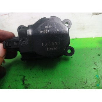 Recambio de motor apertura trampillas para citroën c4 berlina collection referencia OEM IAM EAD511  