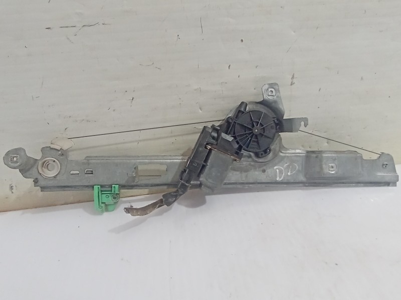 Recambio de elevalunas delantero derecho para renault scenic ii grand confort dynamique referencia OEM IAM 8201010936  