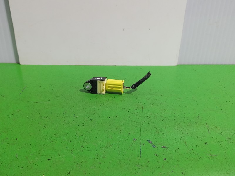 Recambio de sensor para toyota auris touring sports (e18) hybrid feel! edition referencia OEM IAM 8983102140  