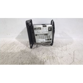 PUNTERA DELANTERA IZQUIERDA DE PARAGOLPES 647201H010 