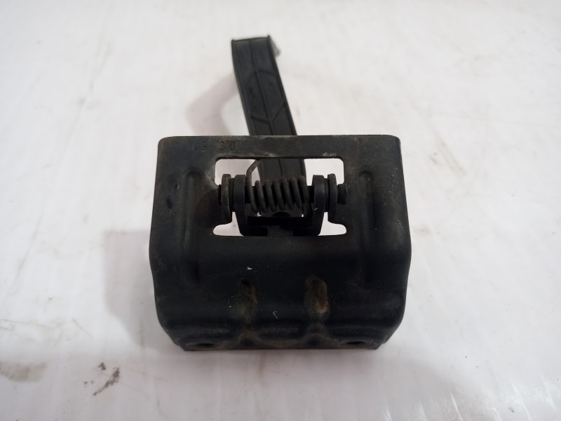 Recambio de tirador capot para renault scenic ii grand confort dynamique referencia OEM IAM 1  