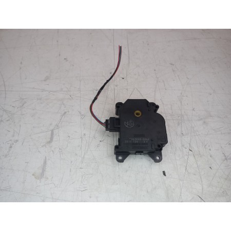 Recambio de motor apertura trampilla para lexus rx 300(mcu35) luxury referencia OEM IAM 0638000060  