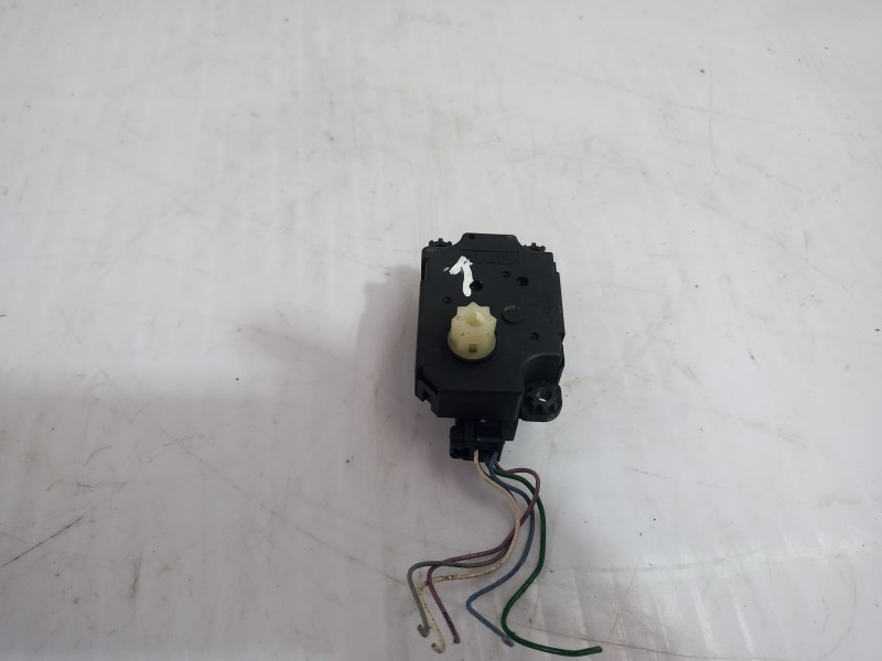 Recambio de motor apertura trampilla para renault scenic ii grand confort dynamique referencia OEM IAM N101980GD  