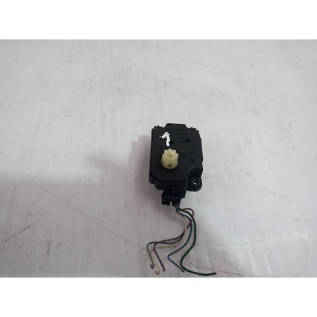 Recambio de motor apertura trampilla para renault scenic ii grand confort dynamique referencia OEM IAM N101980GD  