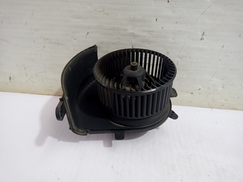 Recambio de motor calefaccion para renault scenic ii grand confort dynamique referencia OEM IAM F666583V  