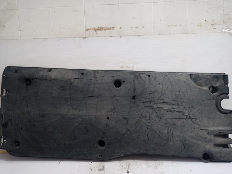 Recambio de cubrecarter para seat ibiza (kj1) reference referencia OEM IAM 2Q0825202  