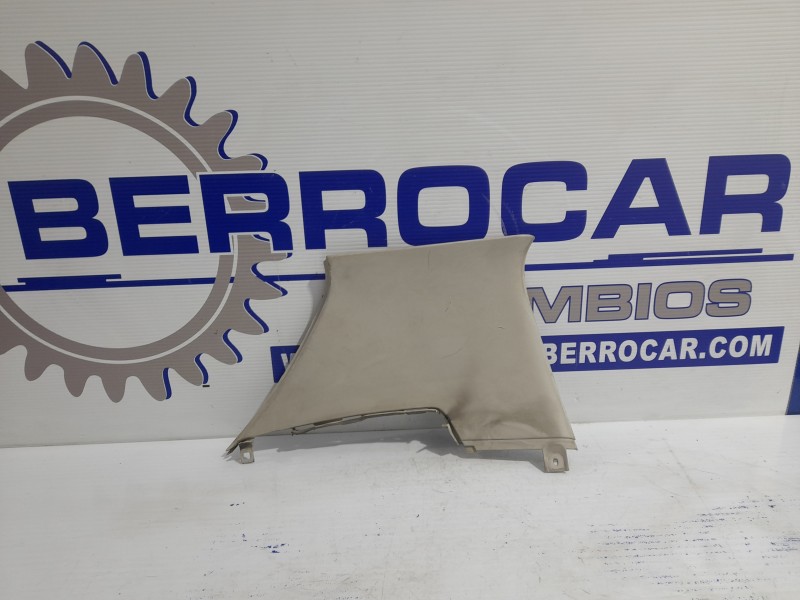 Recambio de molduras traseras para peugeot 307 (s1) 2.0 hdi cat referencia OEM IAM 9632747677  