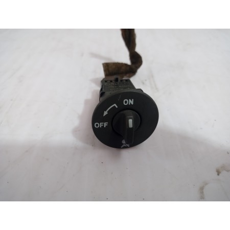 Recambio de interruptor para renault scenic ii grand confort dynamique referencia OEM IAM 681995427R  